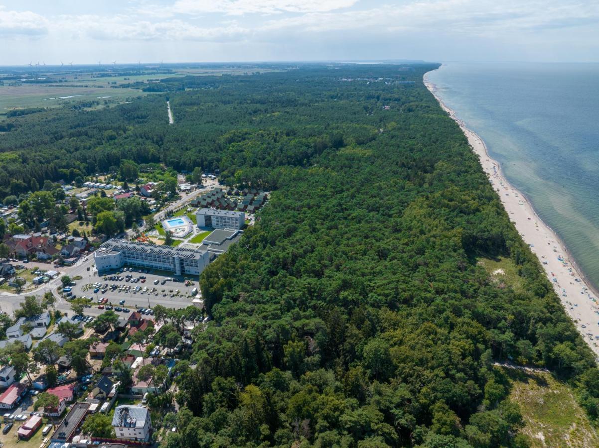 Zem-Tourist Hotell Pustkowo Exteriör bild