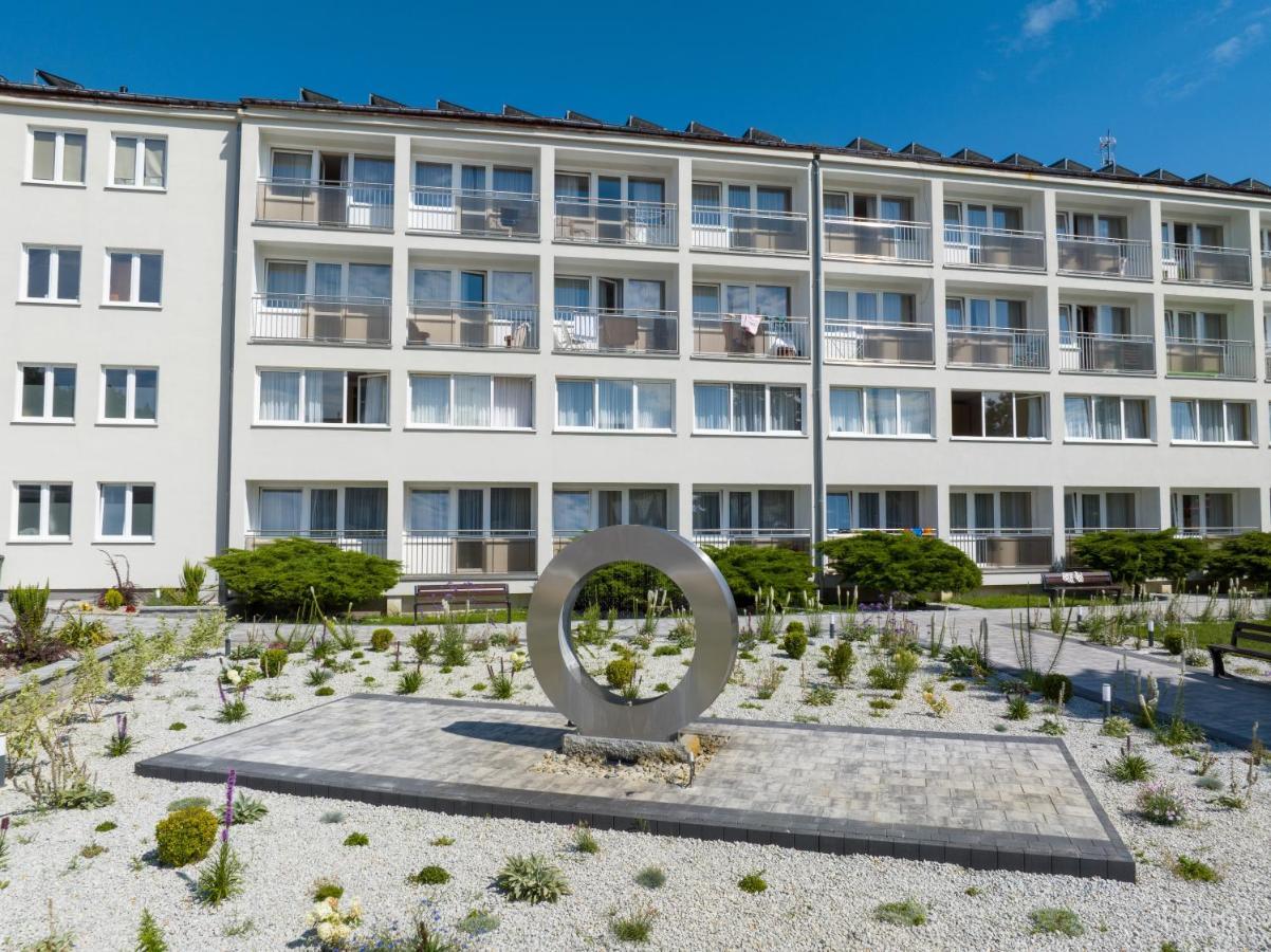 Zem-Tourist Hotell Pustkowo Exteriör bild