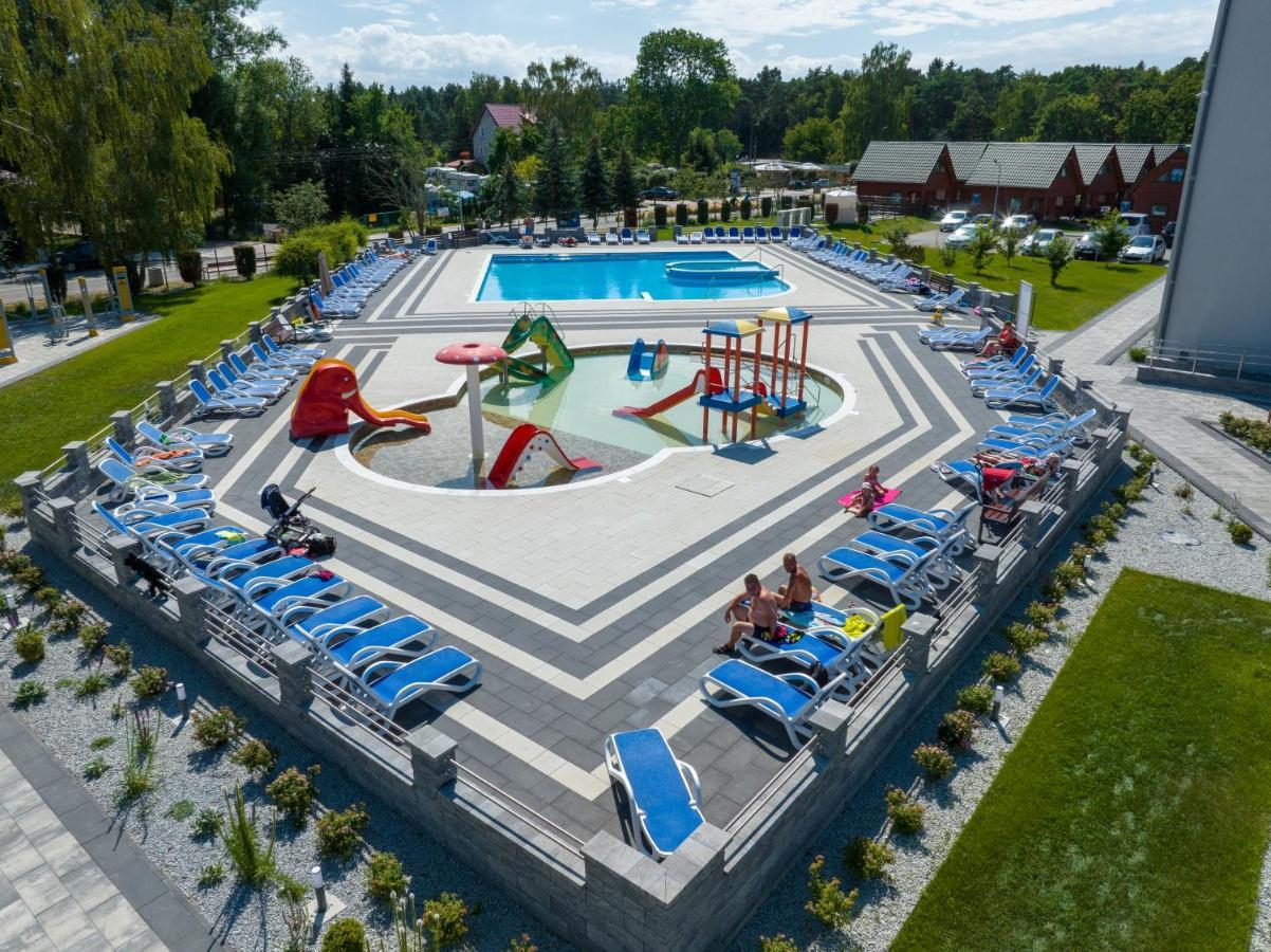 Zem-Tourist Hotell Pustkowo Exteriör bild