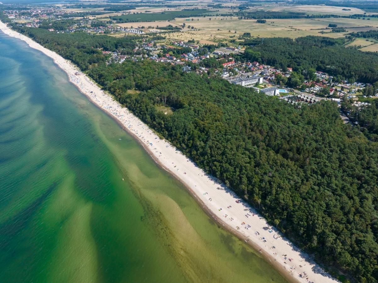 Zem-Tourist Hotell Pustkowo Exteriör bild